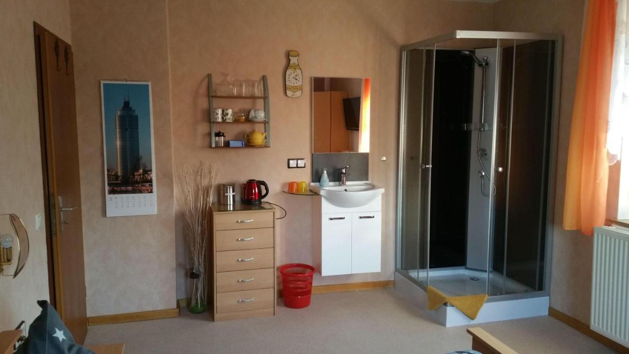 Tiny-Apartment-In-Gemuenden-An-Der-Wohra Gemunden an der Wohra Exterior photo