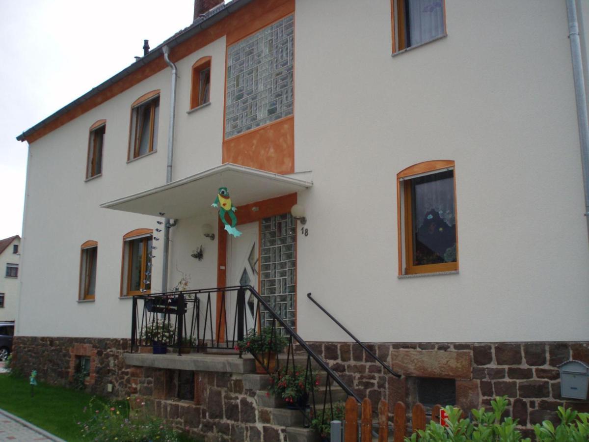 Tiny-Apartment-In-Gemuenden-An-Der-Wohra Gemunden an der Wohra Exterior photo